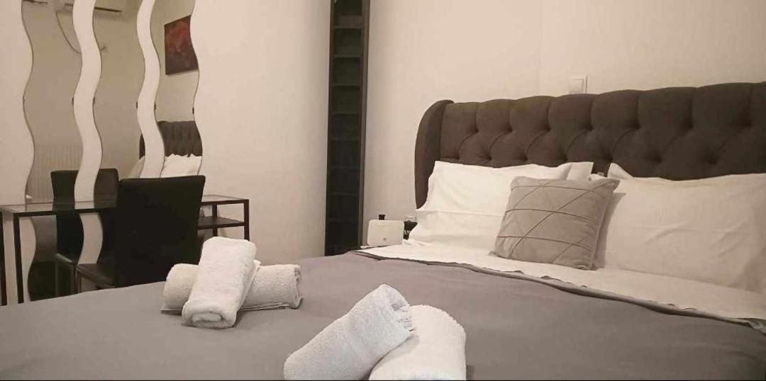 Φωτεινό Διαμέρισμα Πειραιας 피레아스 외부 사진